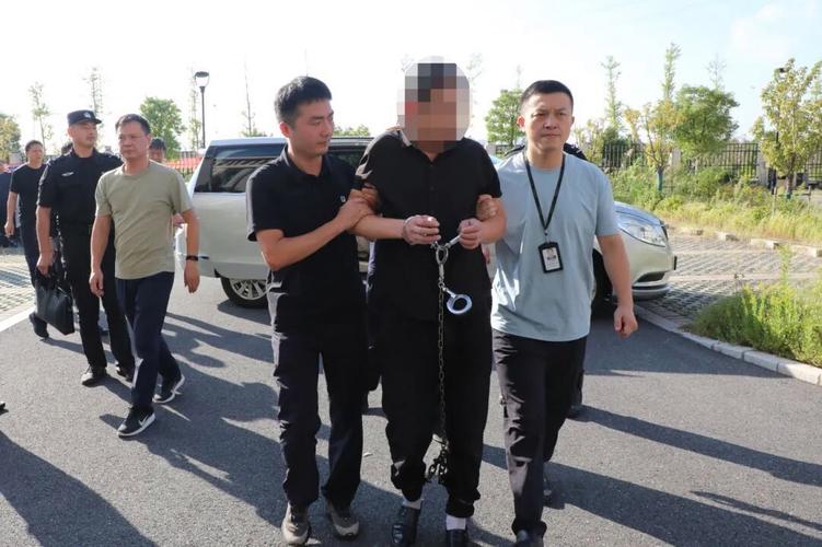 手机卧底软件_窃取隐私_警方打击_安卓免费监听卧底软件