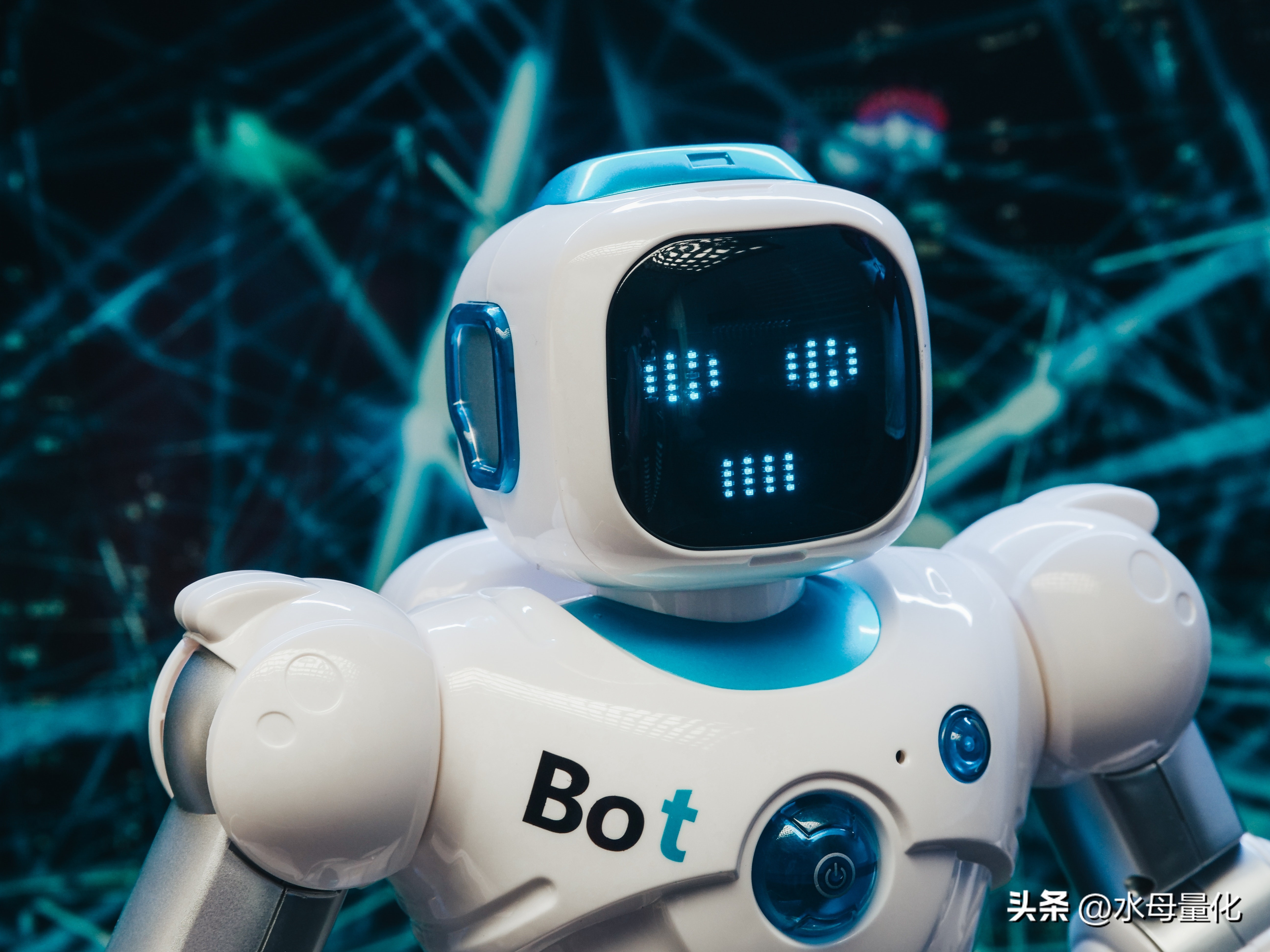 量化交易软件骗局案例_新手使用量化交易软件风险_股票量化自动交易软件